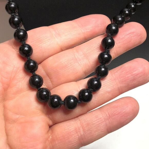 1655 Vintage onyx hand knotted made in Hong Kong 28" - Picture 2 of 3